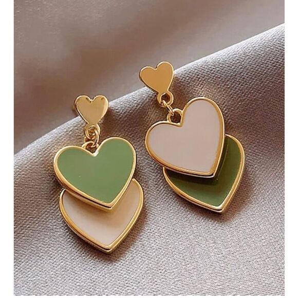 NWT Green Milky White Two-Toned Double Heart Boho Dangle Earrings - Picture 10 of 10